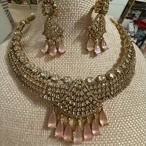 Elegant Gold and Pink Jewelry Set